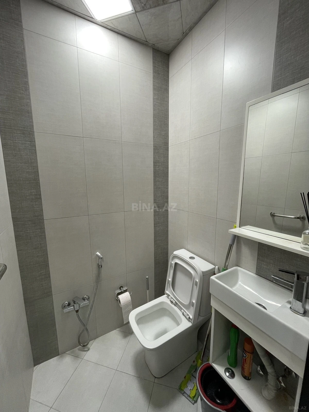 Satılır 2 otaqlı mənzil 65 m²