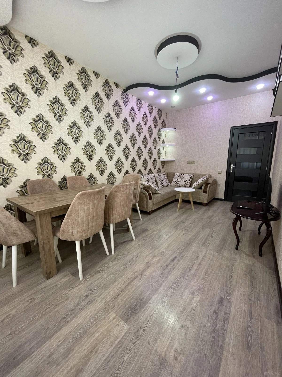 Satılır 2 otaqlı mənzil 65 m²