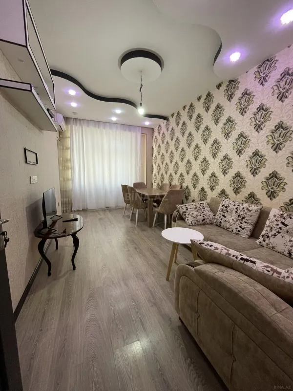 Satılır 2 otaqlı mənzil 65 m²
