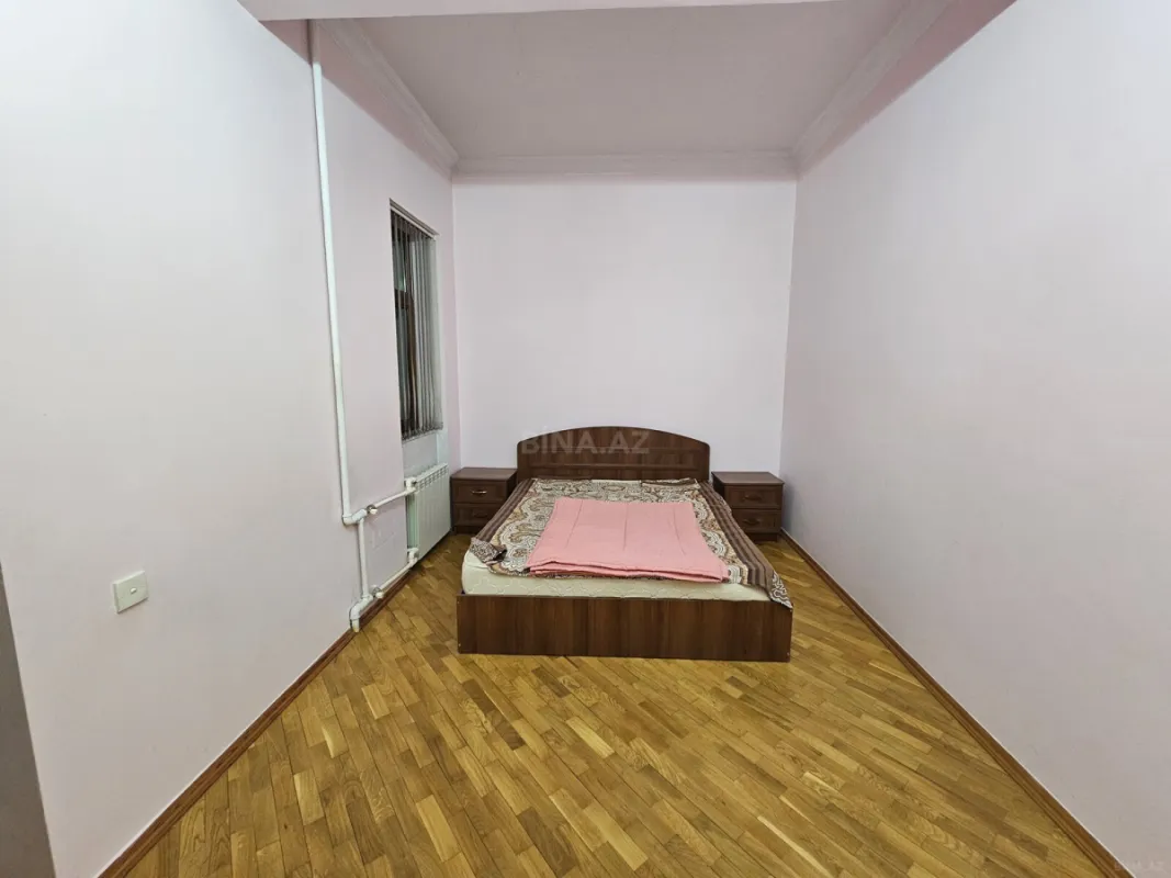 Kirayə verilir 3 otaqlı mənzil 180 m²