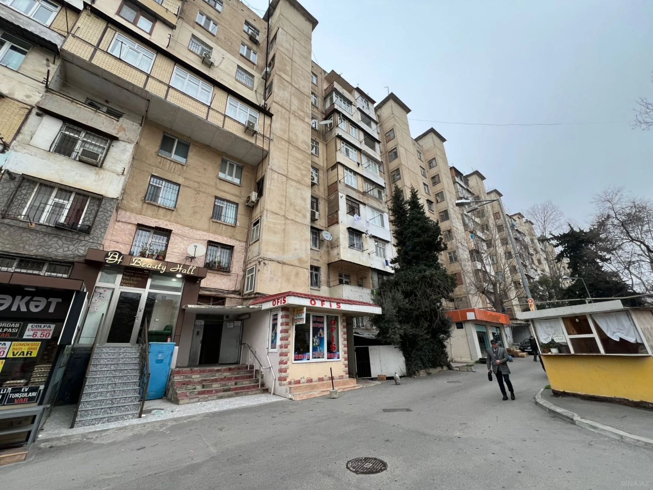 Satılır 4 otaqlı mənzil 75 m²