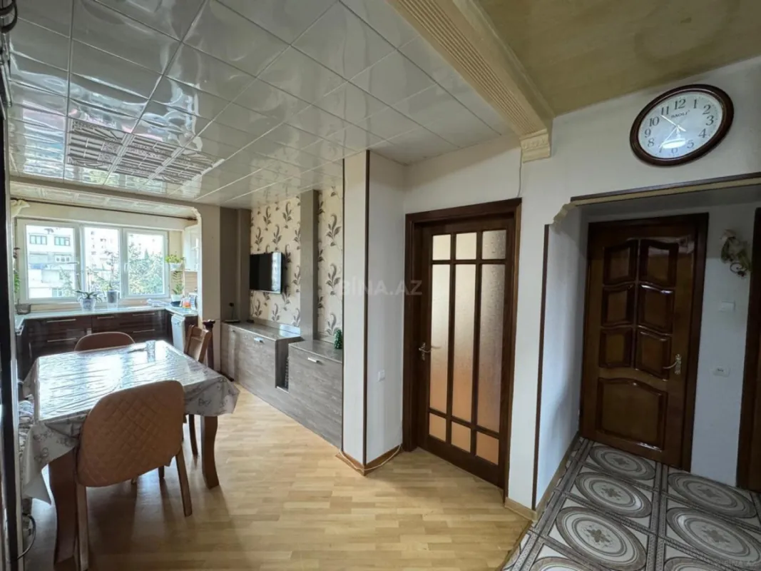 Satılır 4 otaqlı mənzil 75 m²