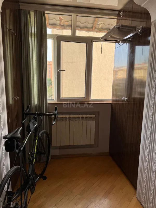 Satılır 4 otaqlı mənzil 75 m²