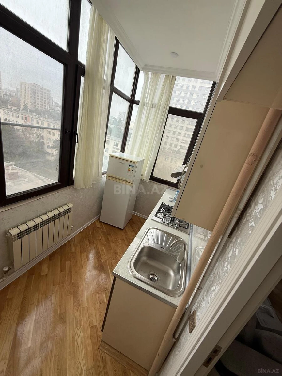Kirayə verilir 2 otaqlı mənzil 60 m²