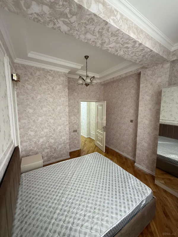 Kirayə verilir 2 otaqlı mənzil 60 m²
