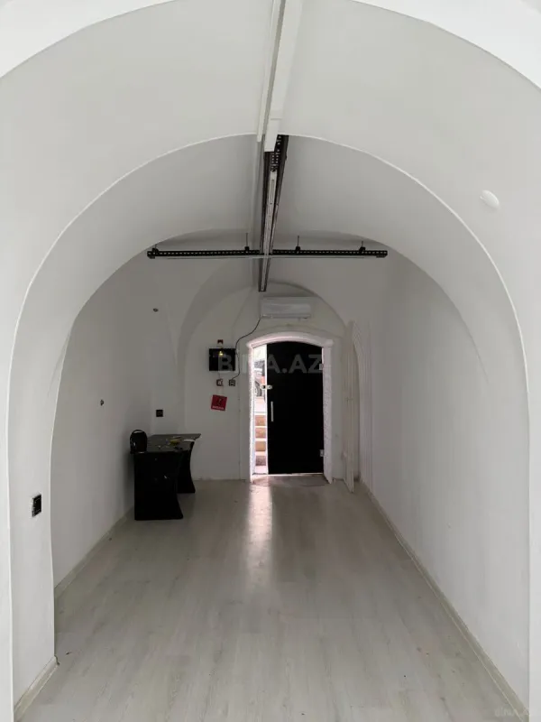 Kirayə verilir obyekt 30 m²