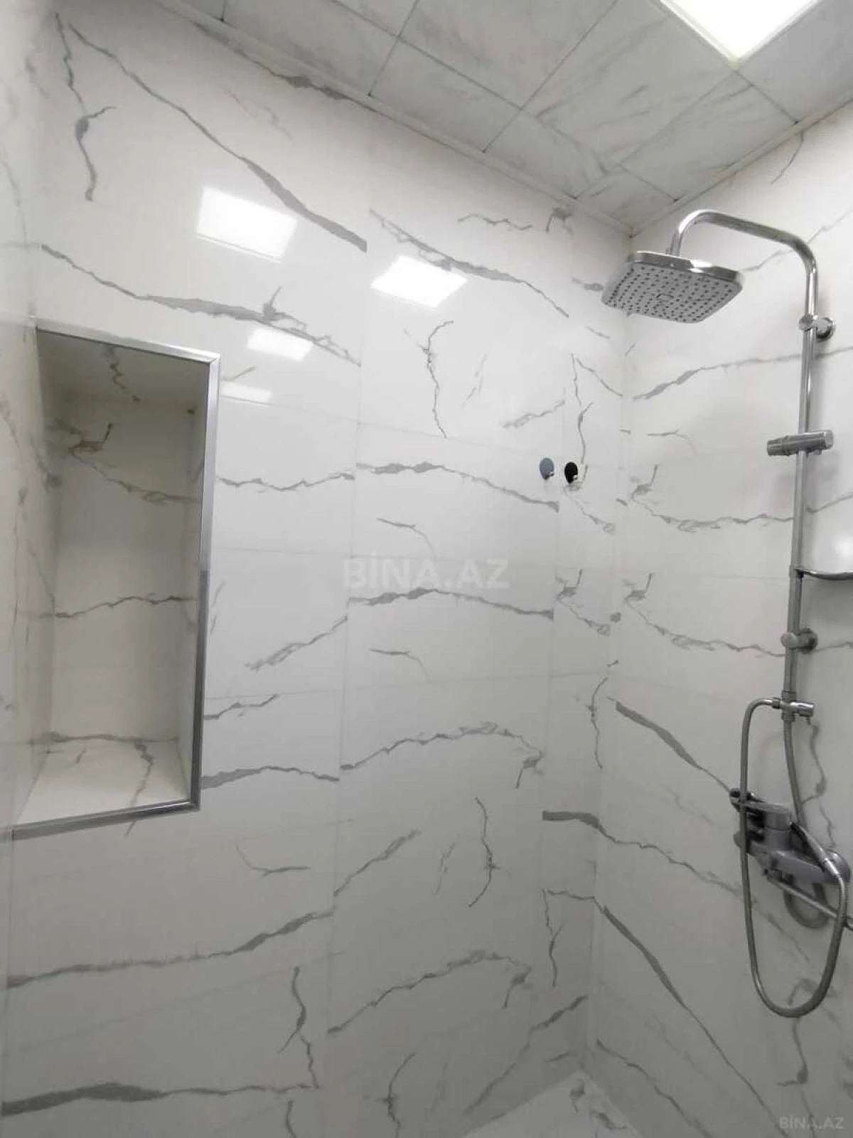 Satılır 3 otaqlı mənzil 103 m²