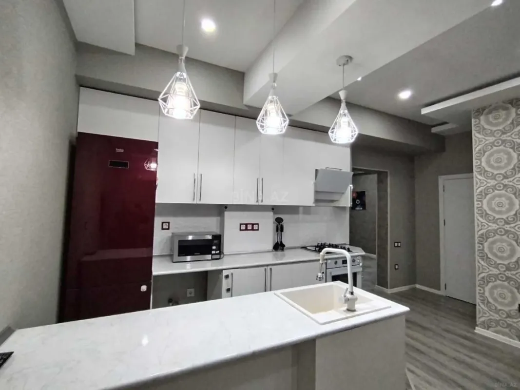 Satılır 3 otaqlı mənzil 103 m²