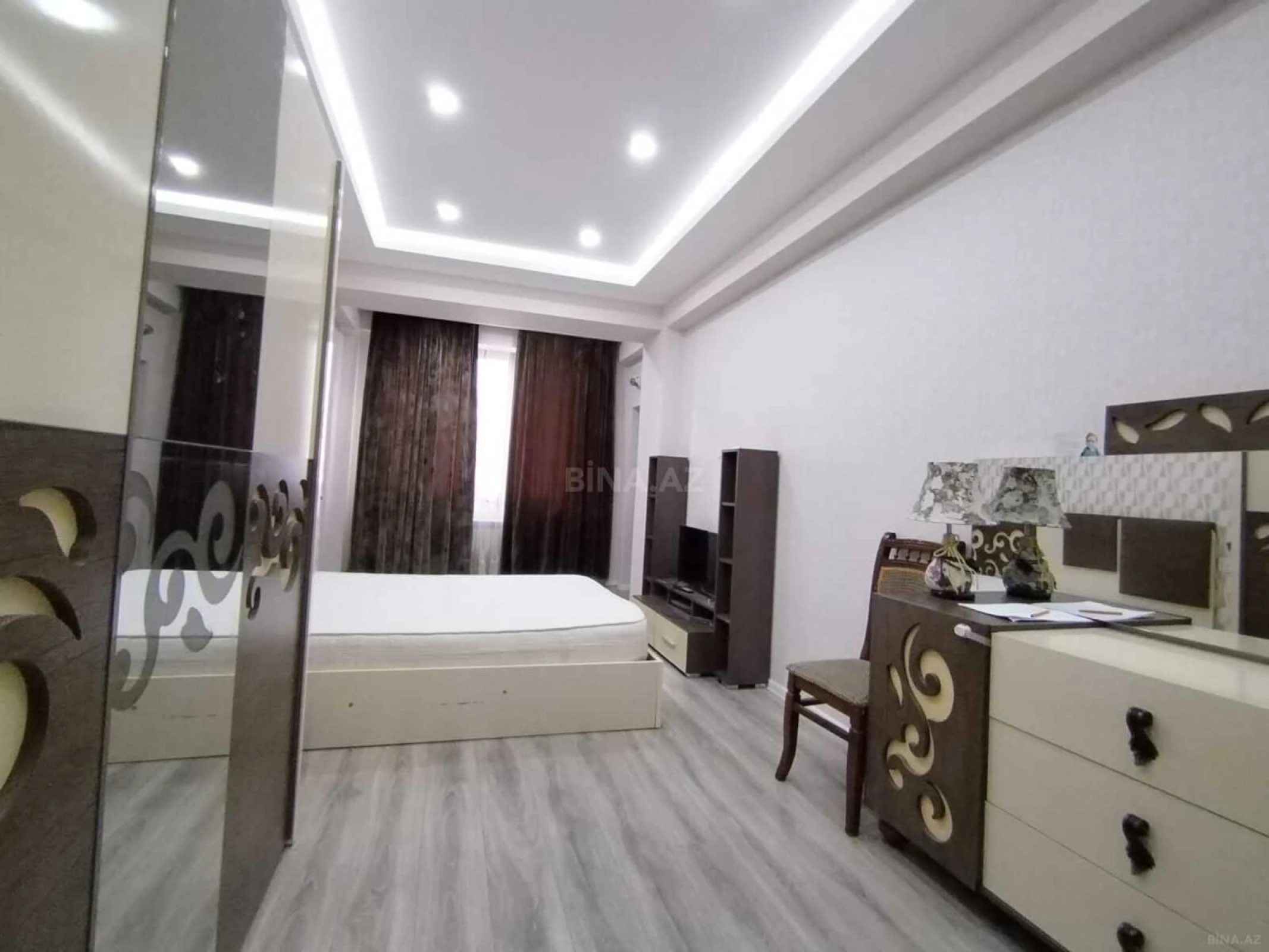 Satılır 3 otaqlı mənzil 103 m²
