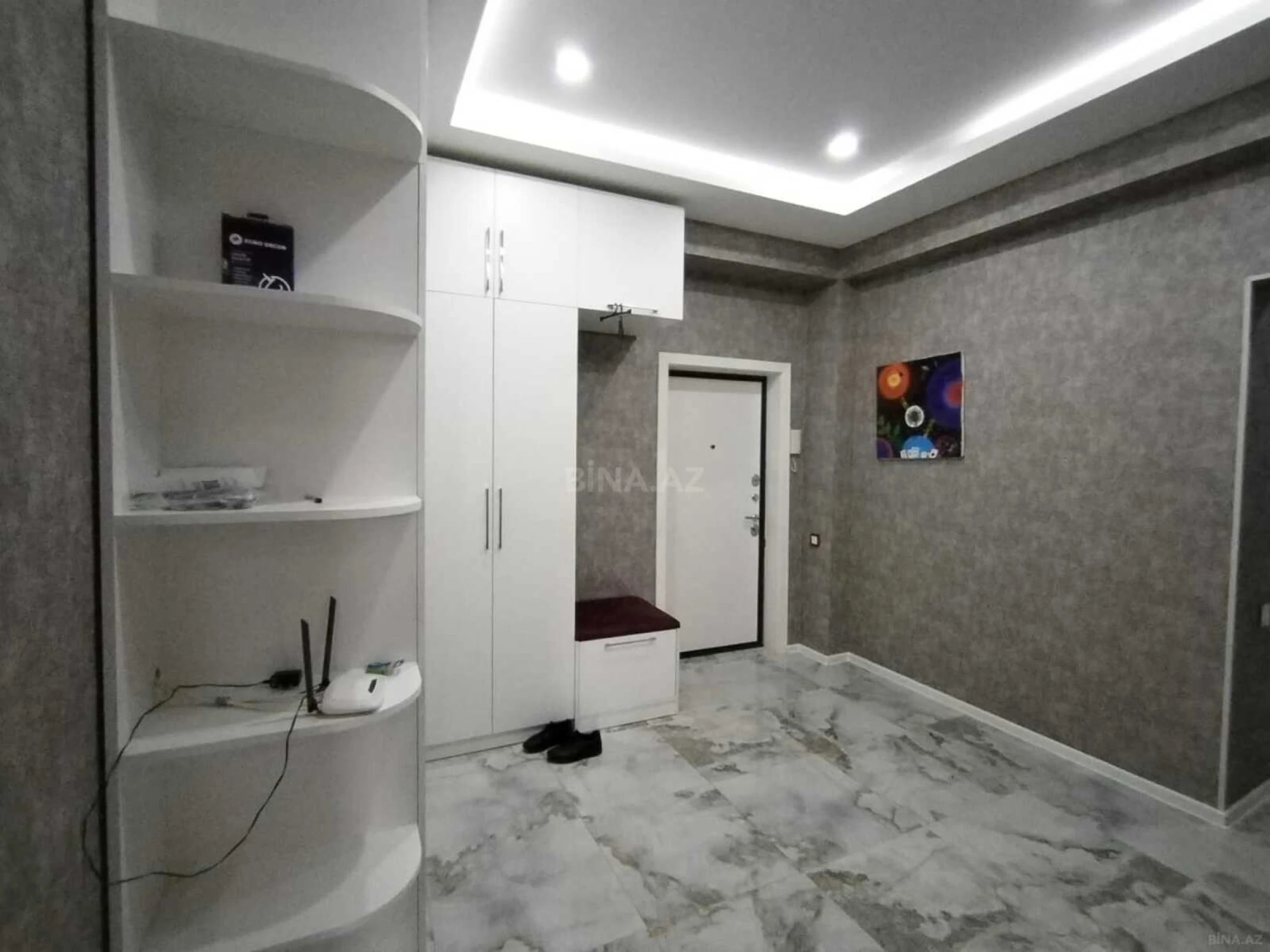 Satılır 3 otaqlı mənzil 103 m²