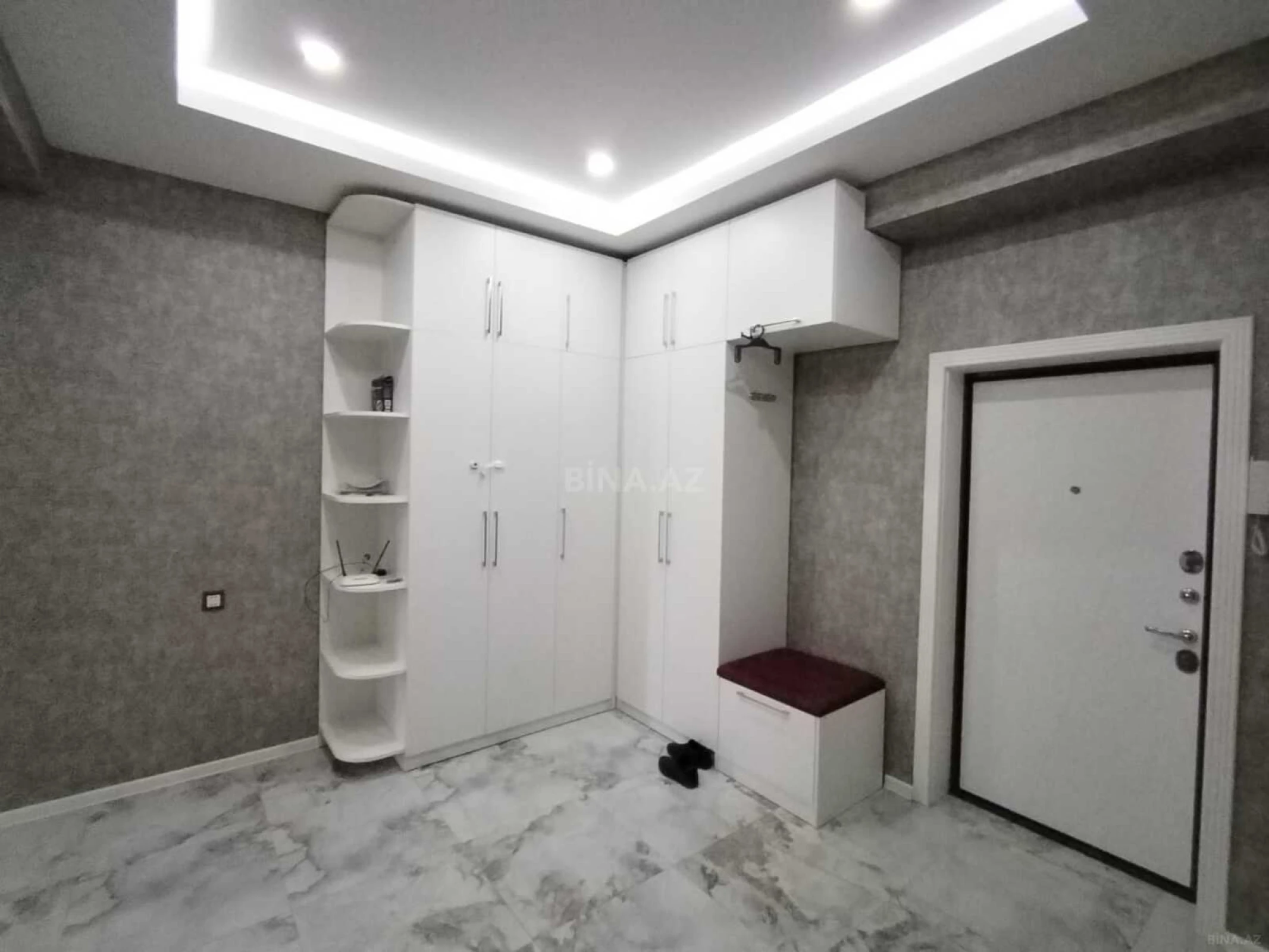 Satılır 3 otaqlı mənzil 103 m²