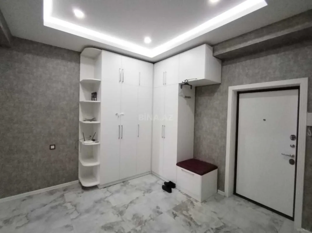 Satılır 3 otaqlı mənzil 103 m²