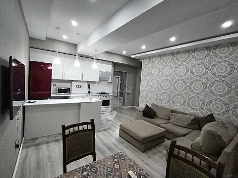 Satılır 3 otaqlı mənzil 103 m²