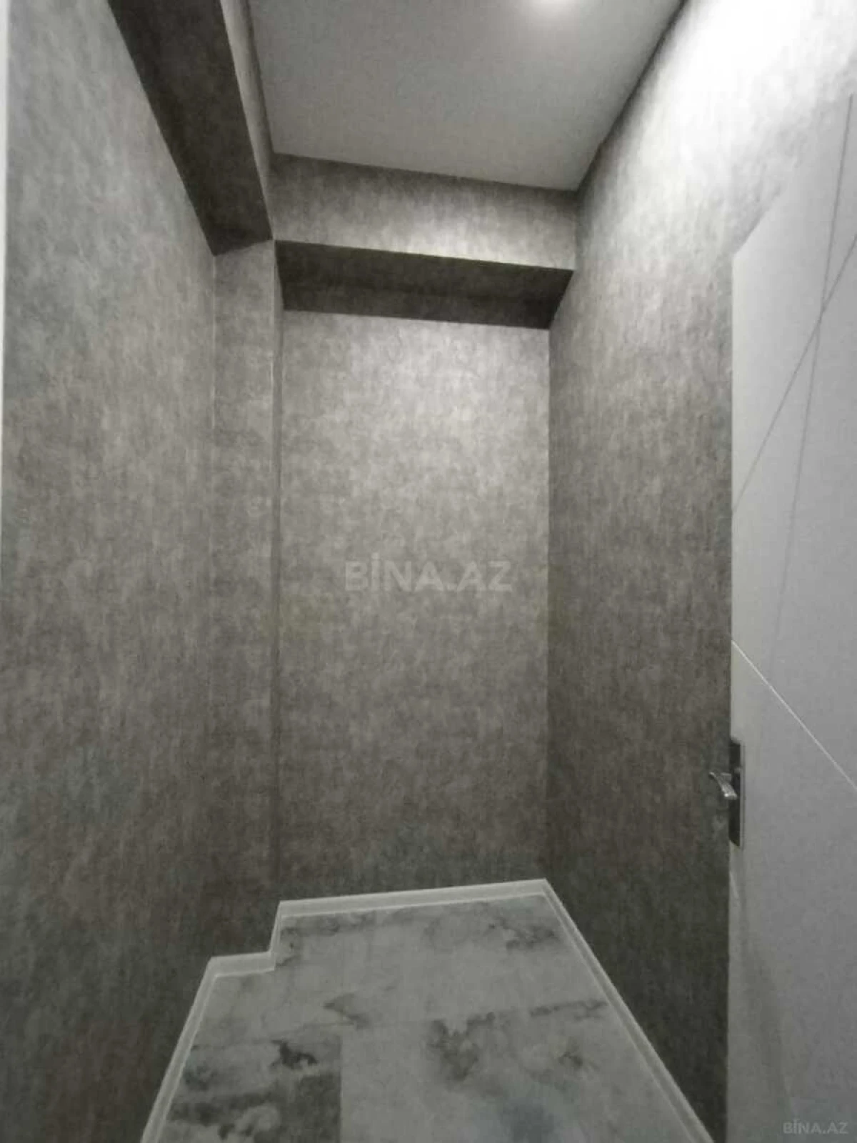 Satılır 3 otaqlı mənzil 103 m²