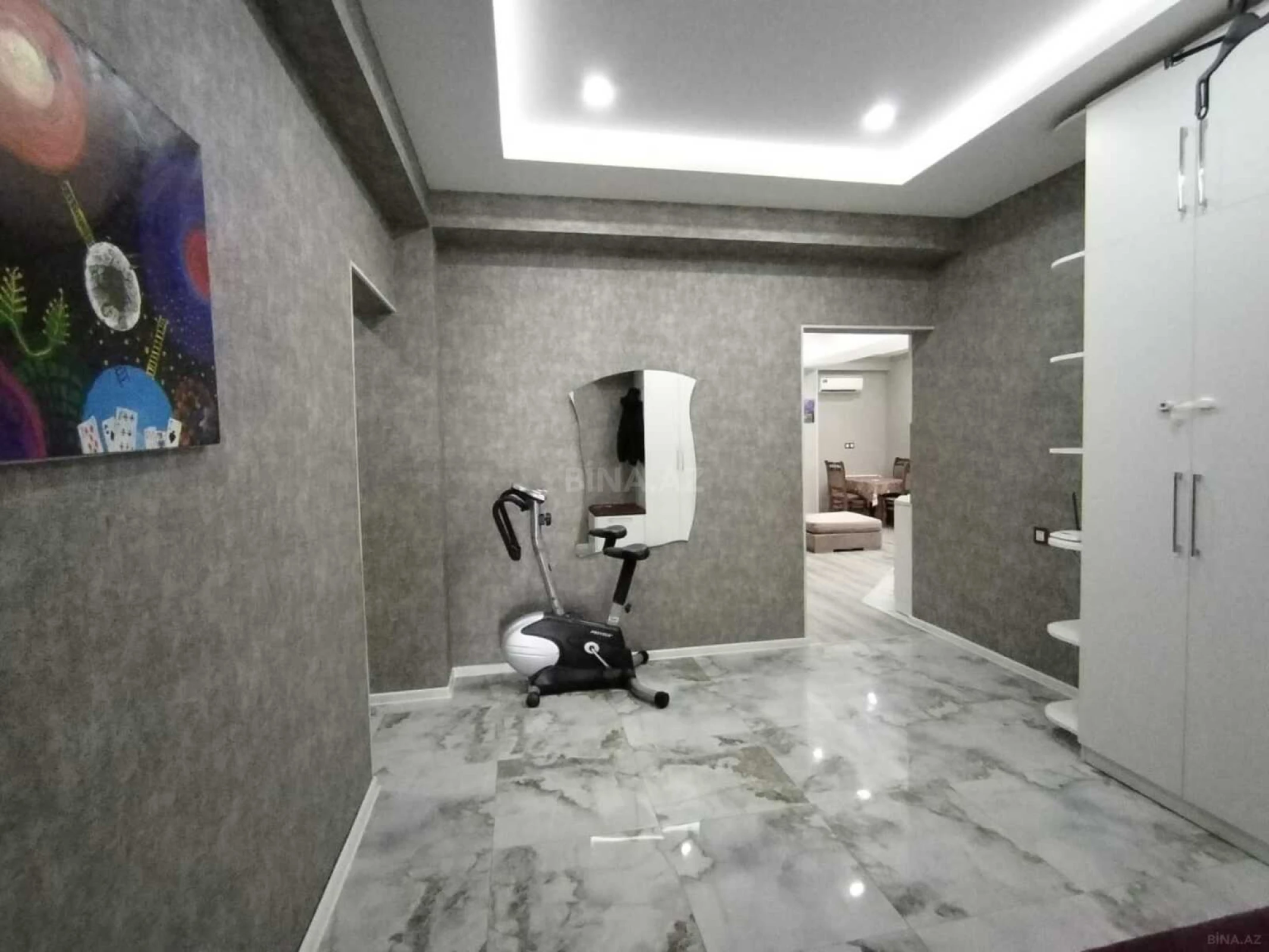 Satılır 3 otaqlı mənzil 103 m²