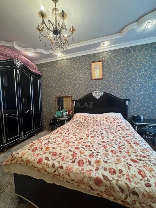 Satılır 3 otaqlı mənzil 138 m²
