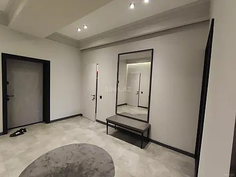Kirayə verilir 3 otaqlı mənzil 110 m²