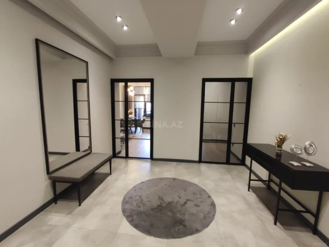 Kirayə verilir 3 otaqlı mənzil 110 m²
