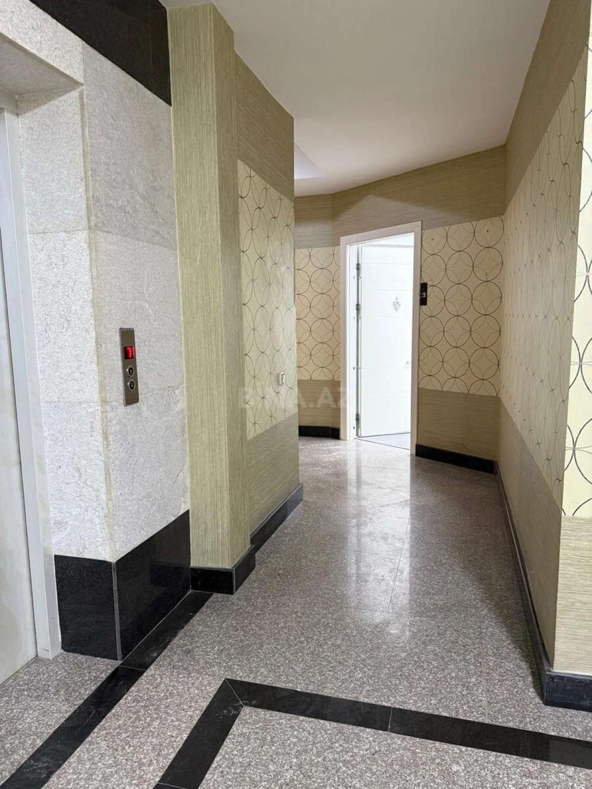 Kirayə verilir 4 otaqlı ofis 250 m²