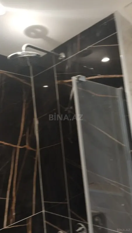 Satılır 4 otaqlı mənzil 103 m²