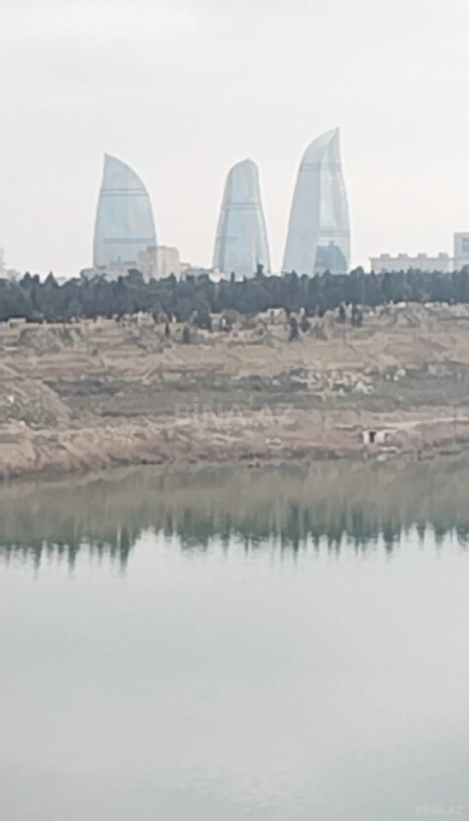 Satılır 4 otaqlı mənzil 103 m²