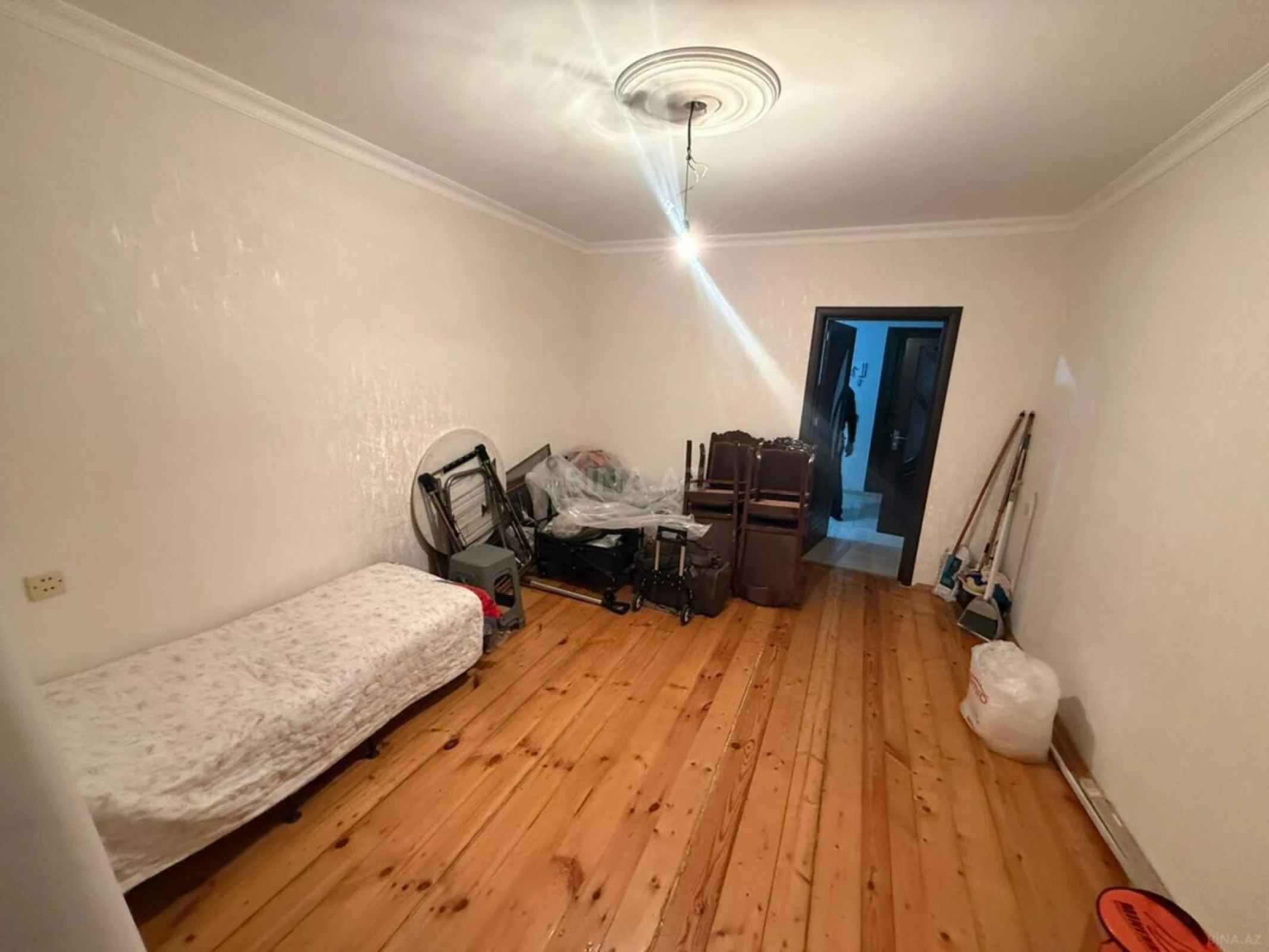 Satılır 3 otaqlı mənzil 92 m²