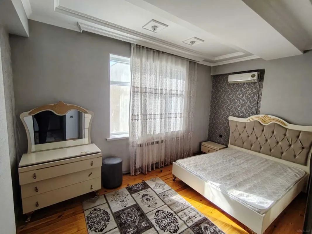 Kirayə verilir 3 otaqlı mənzil 123 m²