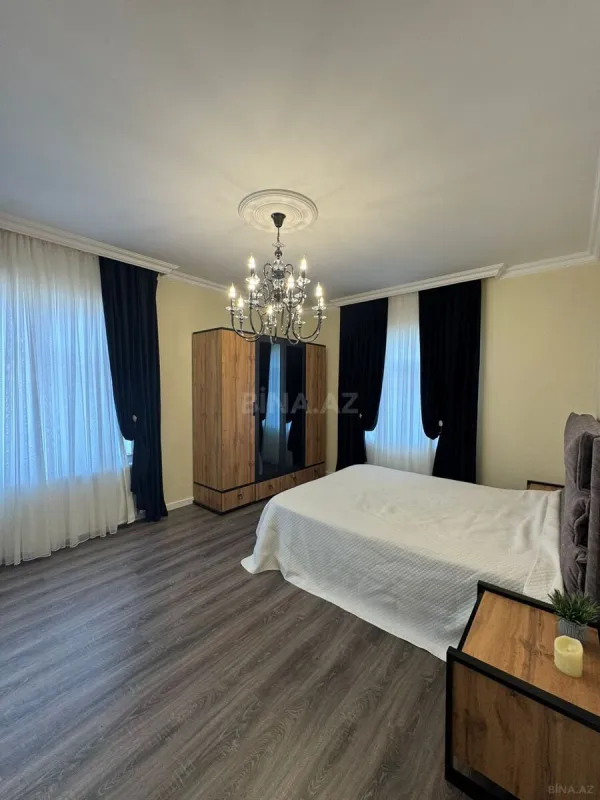 Satılır 5 otaqlı həyət evi 180 m²