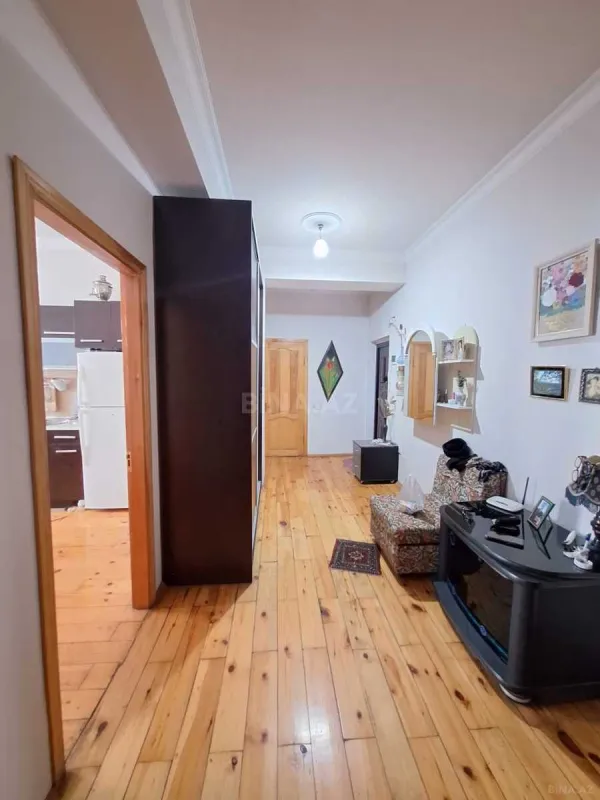 Satılır 2 otaqlı mənzil 85 m²