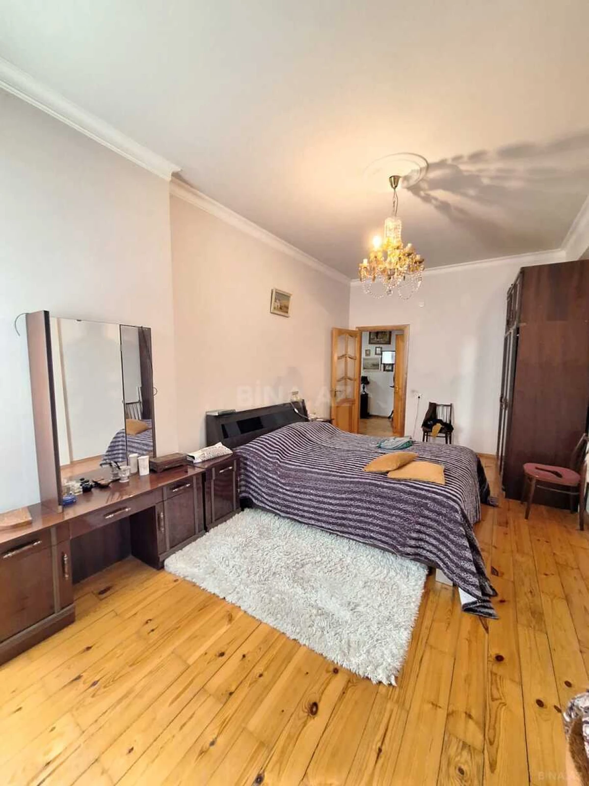 Satılır 2 otaqlı mənzil 85 m²