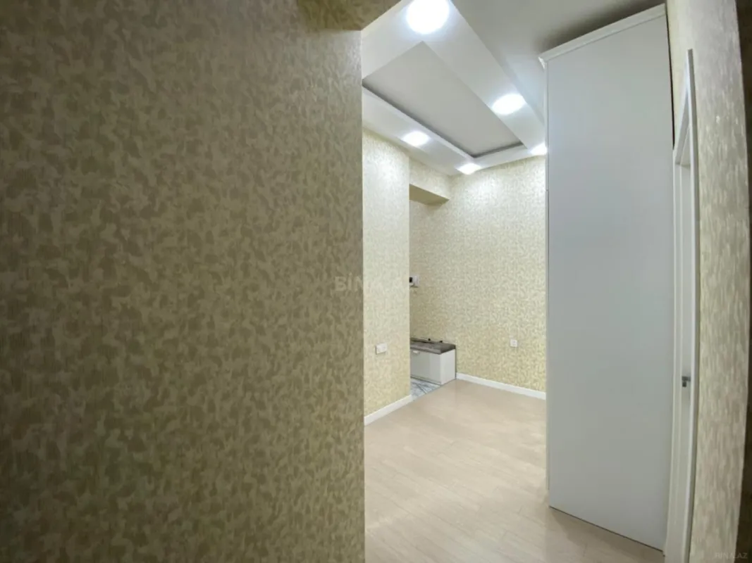 Satılır 3 otaqlı mənzil 118 m²