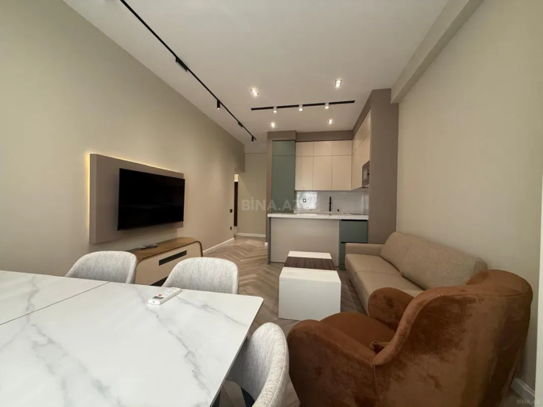 Kirayə verilir 2 otaqlı mənzil 70 m²