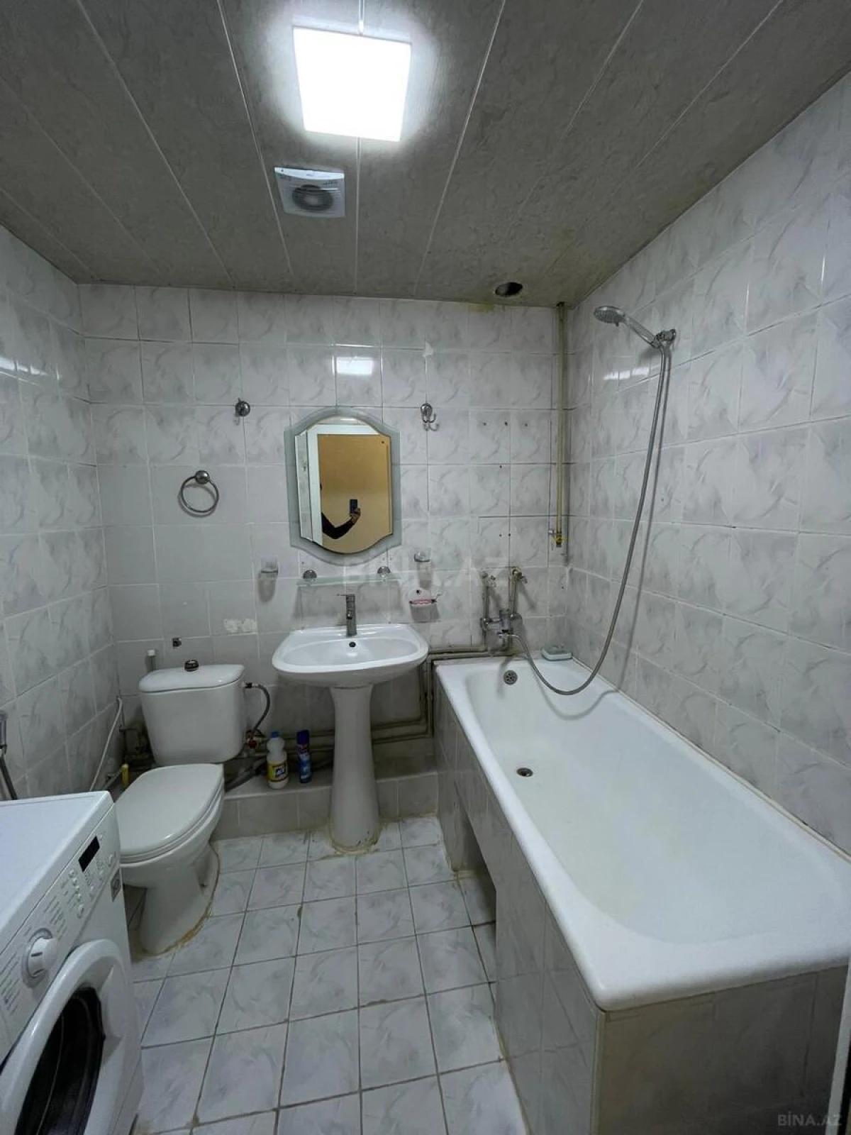 Kirayə verilir 1 otaqlı mənzil 45 m²