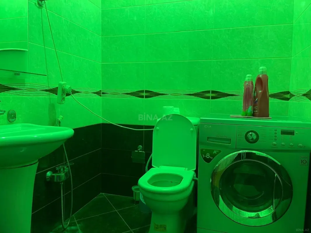 Kirayə verilir 3 otaqlı mənzil 153 m²