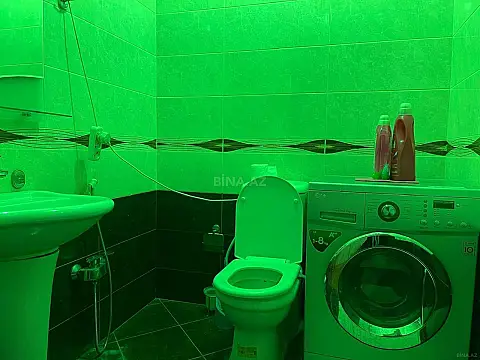 Kirayə verilir 3 otaqlı mənzil 153 m²