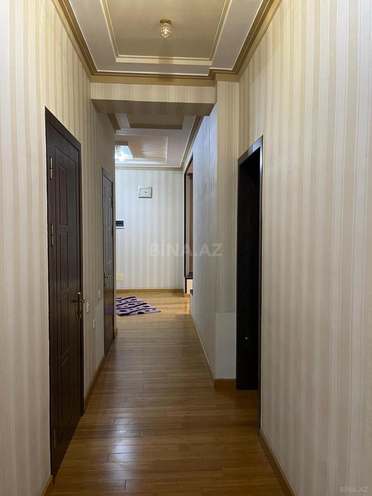 Kirayə verilir 3 otaqlı mənzil 153 m²