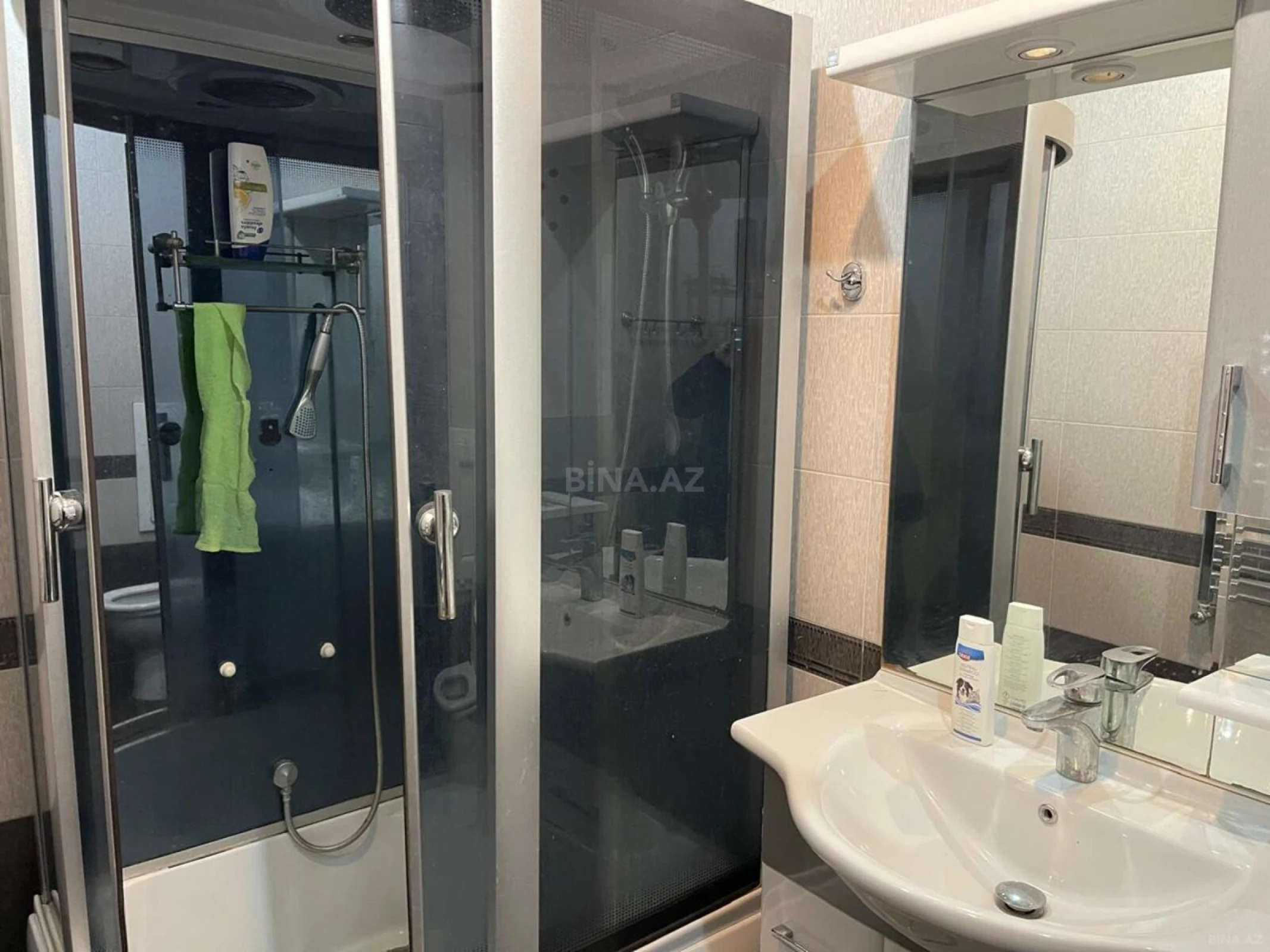 Kirayə verilir 3 otaqlı mənzil 153 m²