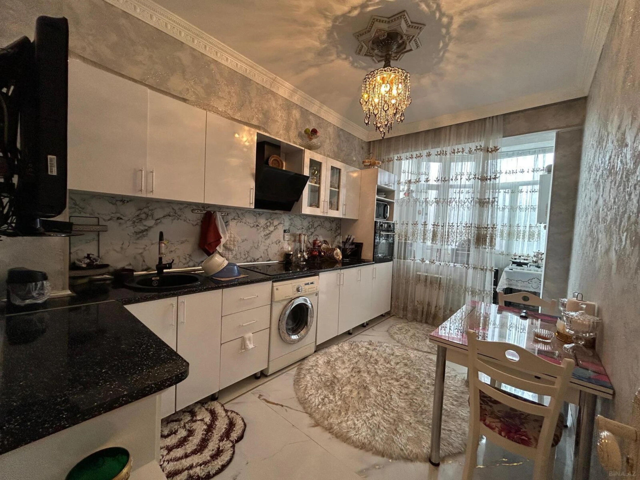 Satılır 3 otaqlı mənzil 125 m²