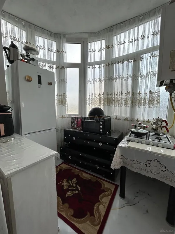 Satılır 3 otaqlı mənzil 125 m²