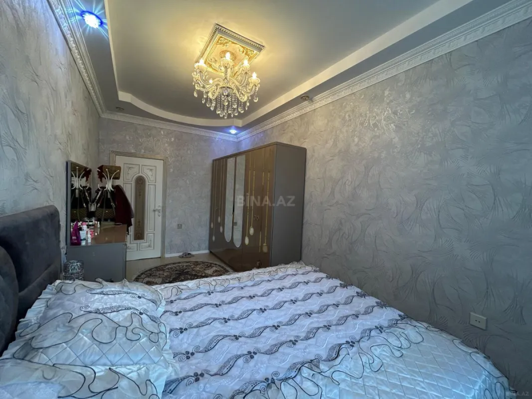 Satılır 3 otaqlı mənzil 125 m²