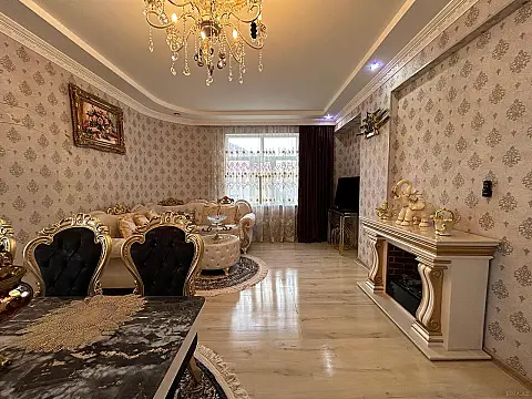 Satılır 3 otaqlı mənzil 125 m²