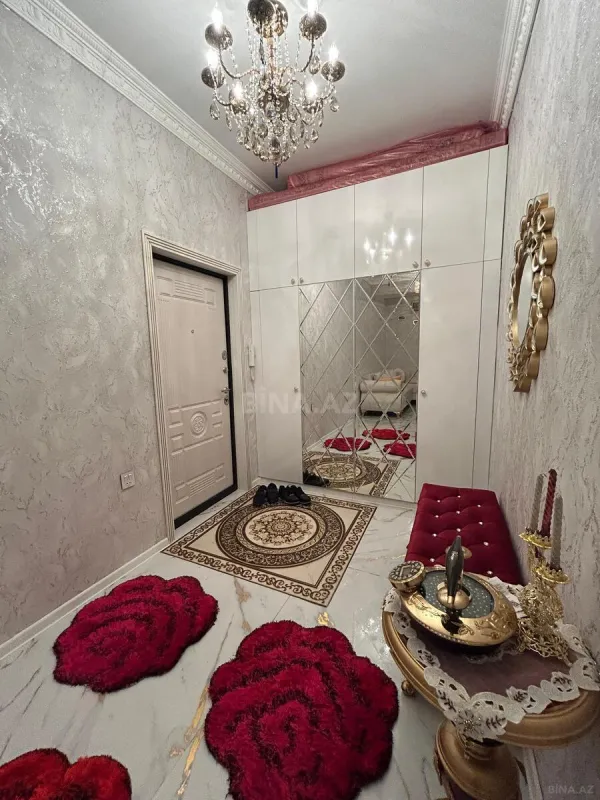 Satılır 3 otaqlı mənzil 125 m²