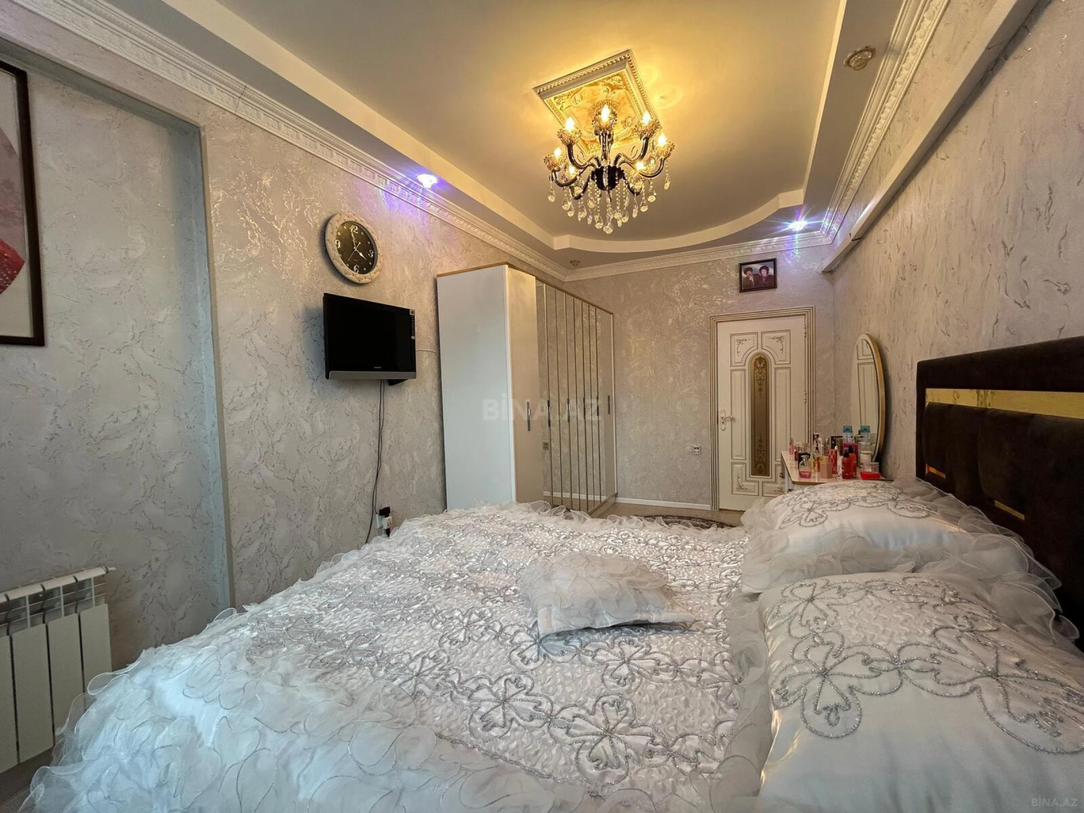 Satılır 3 otaqlı mənzil 125 m²