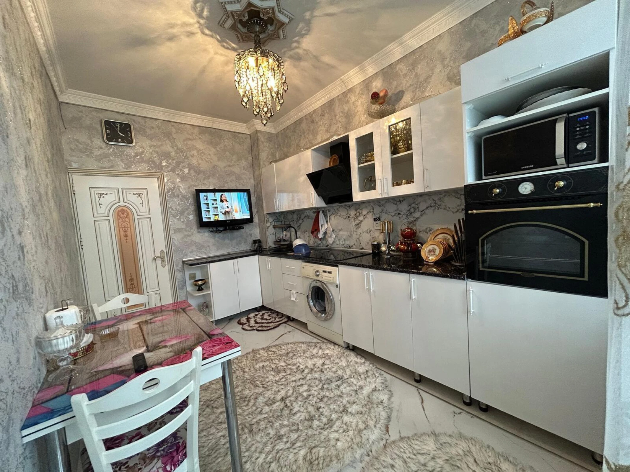 Satılır 3 otaqlı mənzil 125 m²