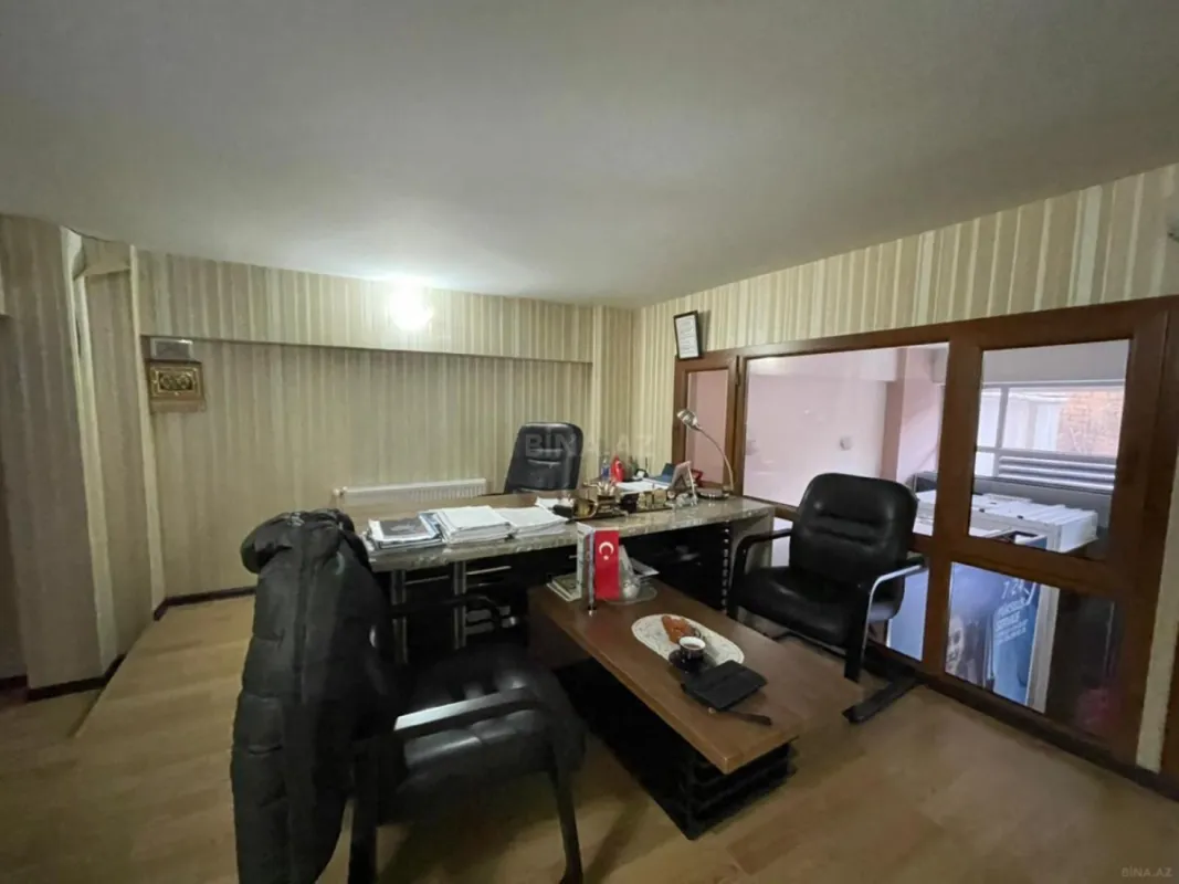 Satılır obyekt 250 m²