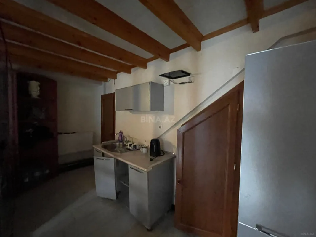 Satılır obyekt 250 m²