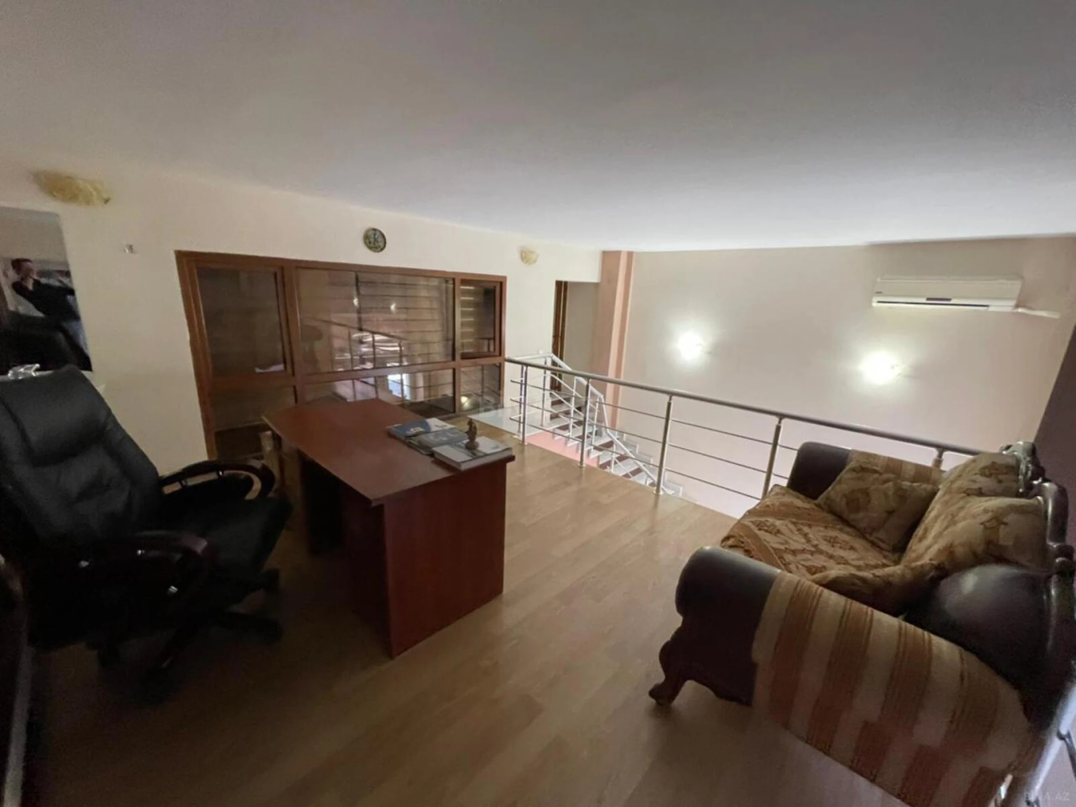 Satılır obyekt 250 m²