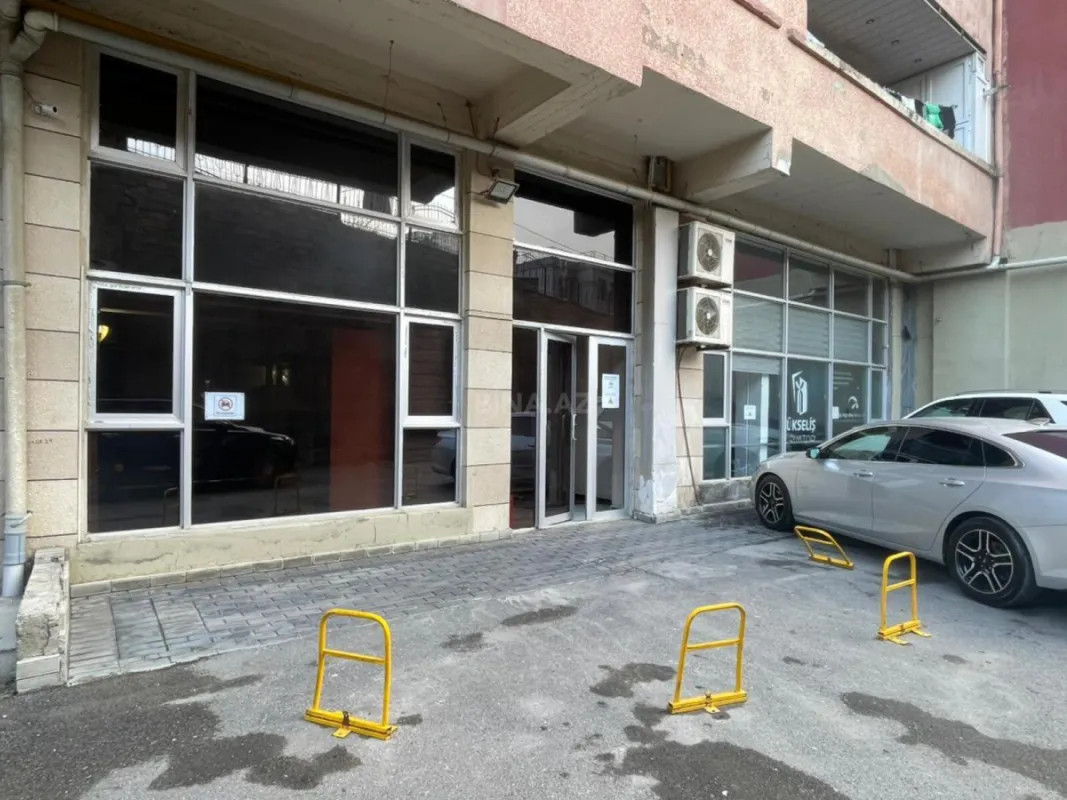 Satılır obyekt 250 m²