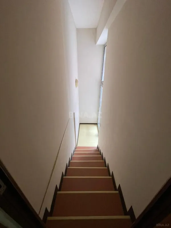 Satılır obyekt 250 m²