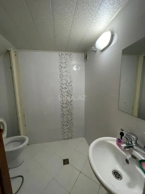 Satılır obyekt 250 m²